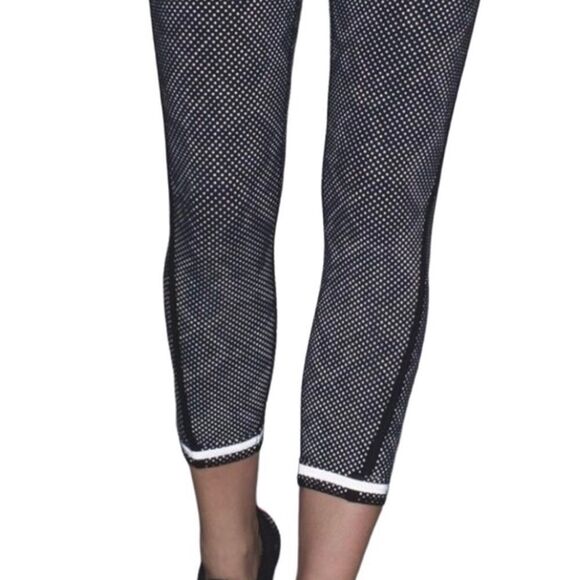 .Lululemon Pace Tight (Full-On Luxtreme)  Lights Out Black/Ravish Reptile… - Picture 4 of 14